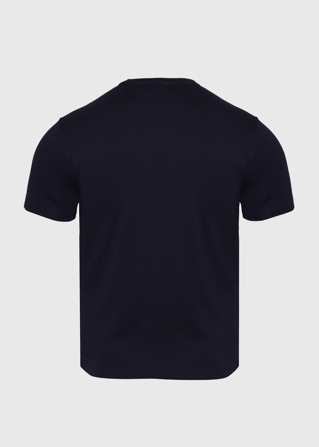 Camiseta de manga corta en algodón Pima peruano, tejido interlock de 185 gr con cuello en rib 1x1