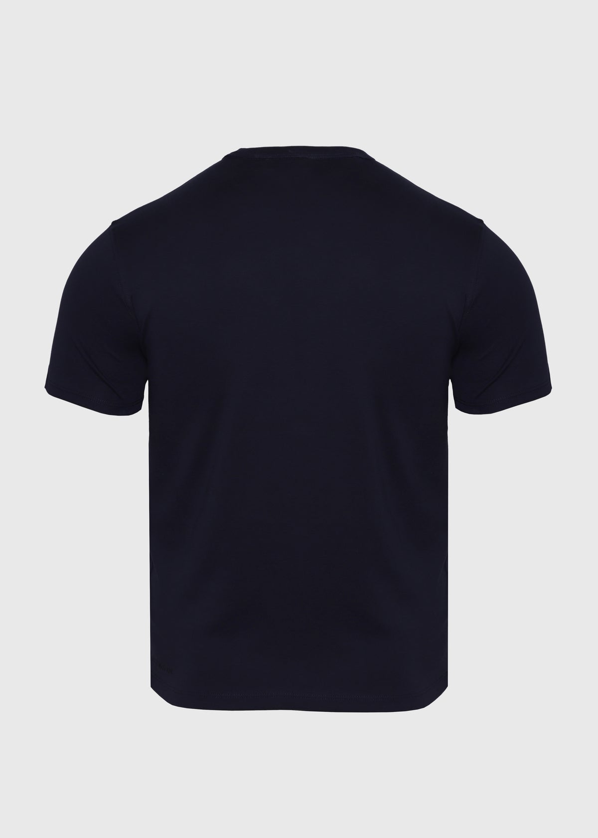 Camiseta de manga corta en algodón Pima peruano, tejido interlock de 185 gr con cuello en rib 1x1